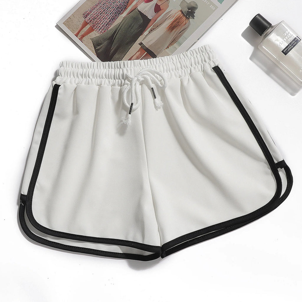Short Yoga Femme – Jambes Larges, Respirant, Taille Moyenne