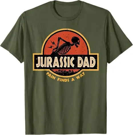 T-shirt humoristique et sarcastique « Jurassic Dad Pain Finds A Way » avec squelette, style Y2K, citation de blague préhistorique pour papa, humoristique, pour parents, vêtements cool